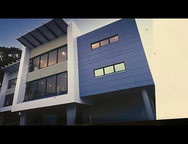 3 BEDROOM TOWNHOUSE FOR SALE IN GLENWOOD